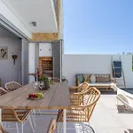 Stylish 3-bedroom Haven With A Private Pool Casa de Férias Albufeira