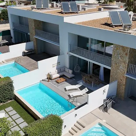 Vakantiehuis Stylish 3-bedroom Haven With A Private Pool *