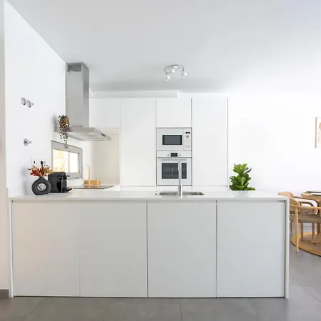 Stylish 3-bedroom Haven With A Private Pool