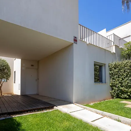 Stylish 3-bedroom Haven With A Private Pool Albufeira