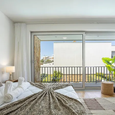 度假居 Stylish 3-bedroom Haven With A Private Pool 阿尔布费拉