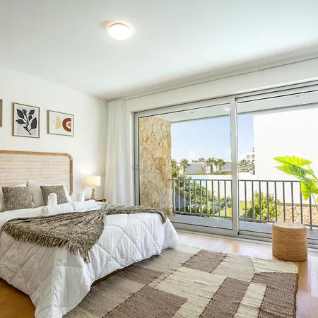 度假居 Stylish 3-bedroom Haven With A Private Pool 阿尔布费拉