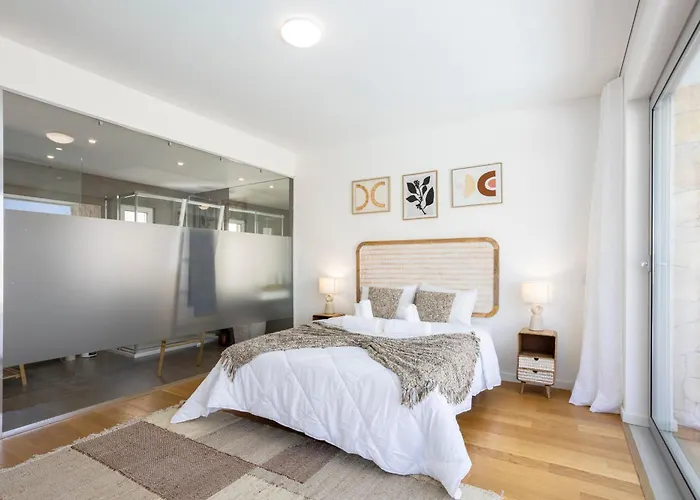 Stylish 3-bedroom Haven With A Private Pool * Albufeira