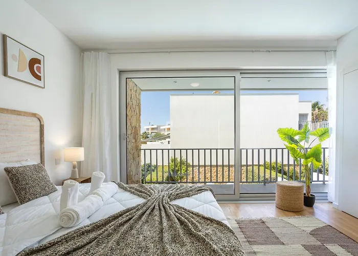 Prázdninový dům Stylish 3-bedroom Haven With A Private Pool Albufeira