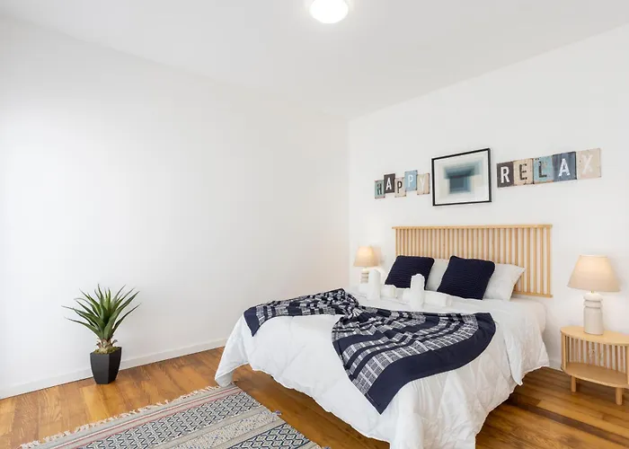 Stylish 3-bedroom Haven With A Private Pool Prázdninový dům Albufeira