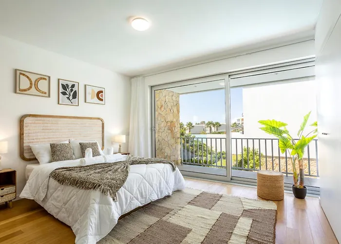 Prázdninový dům Stylish 3-bedroom Haven With A Private Pool Albufeira