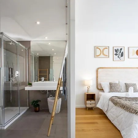 Stylish 3-bedroom Haven With A Private Pool 別荘